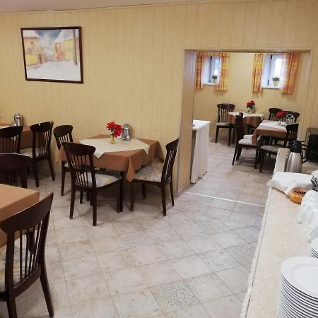 Polus Pension Sopron Exterior foto
