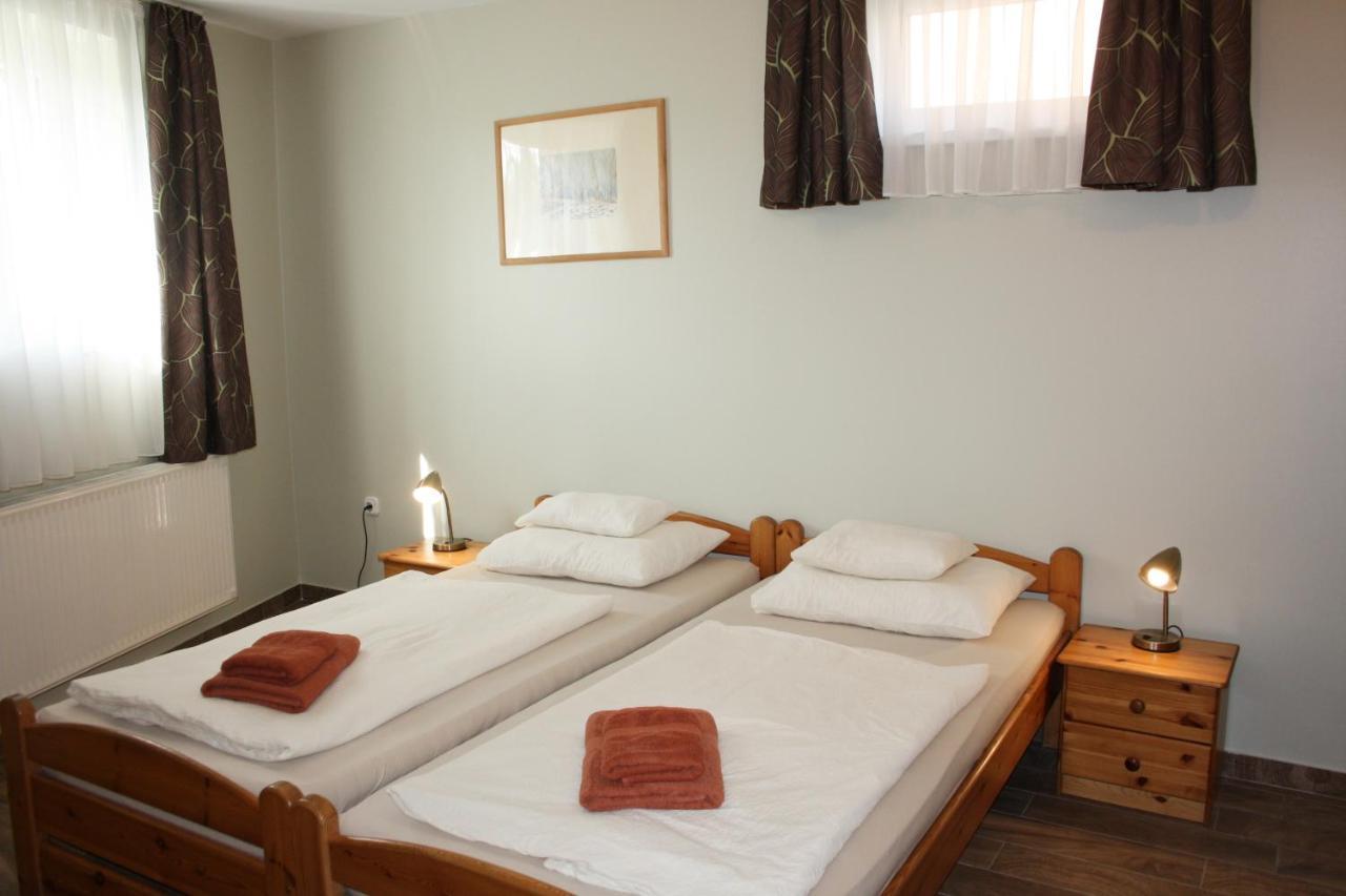 Polus Pension Sopron Exterior foto