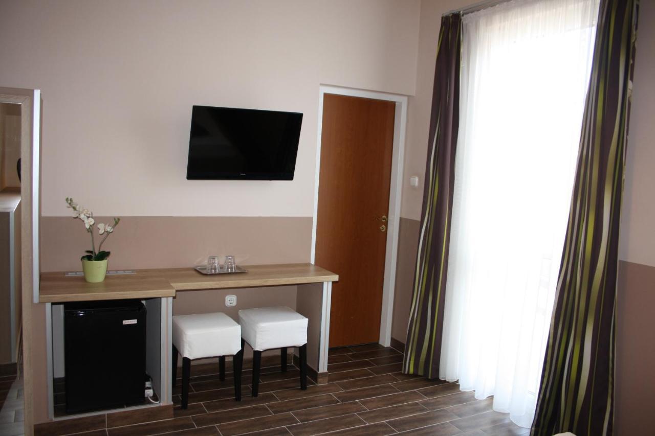 Polus Pension Sopron Exterior foto