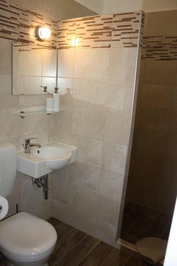 Polus Pension Sopron Exterior foto